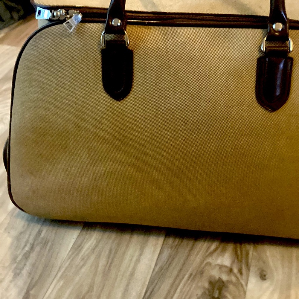 Prada 2 wheel travel Duffle luggage bag - Picture 4 of 6